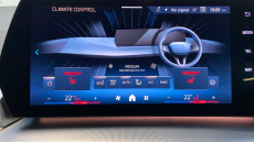 BMW 2 Series 225e xDrive Luxury 5dr DCT Hatchback